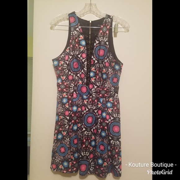 Bohemian Style Lace up Dress - Picture 2 of 2